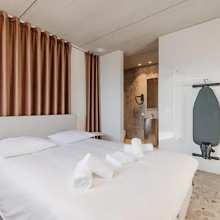 Hotel Coliving - Bord De Meuse - L'atelier De La Meuse