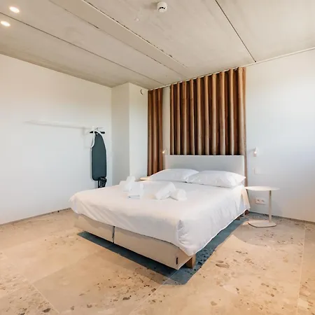 Hotel Coliving - Bord De Meuse - L'atelier De La Meuse