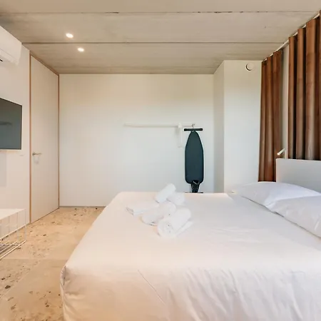 Hotel Coliving - Bord De Meuse - L'atelier De La Meuse Oupeye