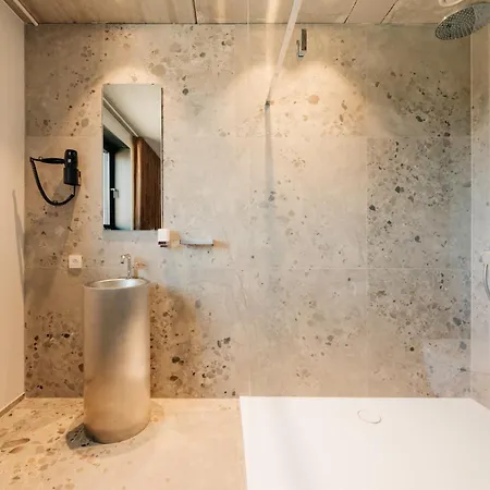 Coliving - Bord De Meuse - L'atelier De La Meuse Hotel *