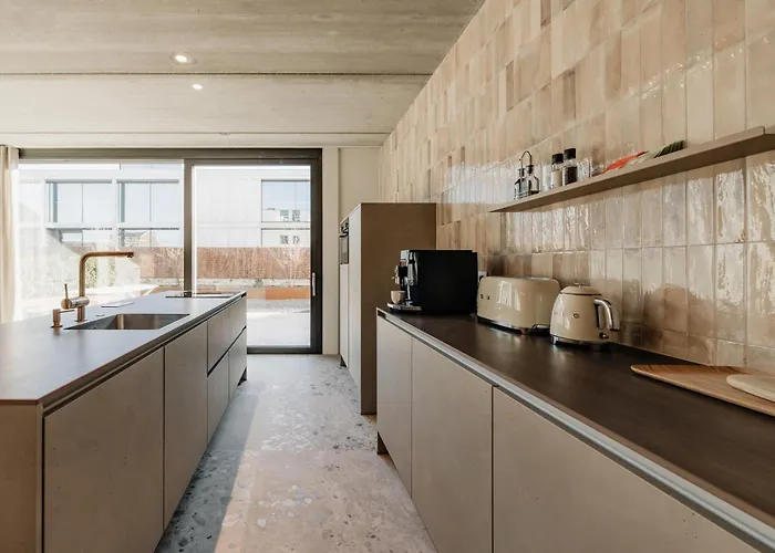 Hotel Coliving - Bord De Meuse - L'atelier De La Meuse