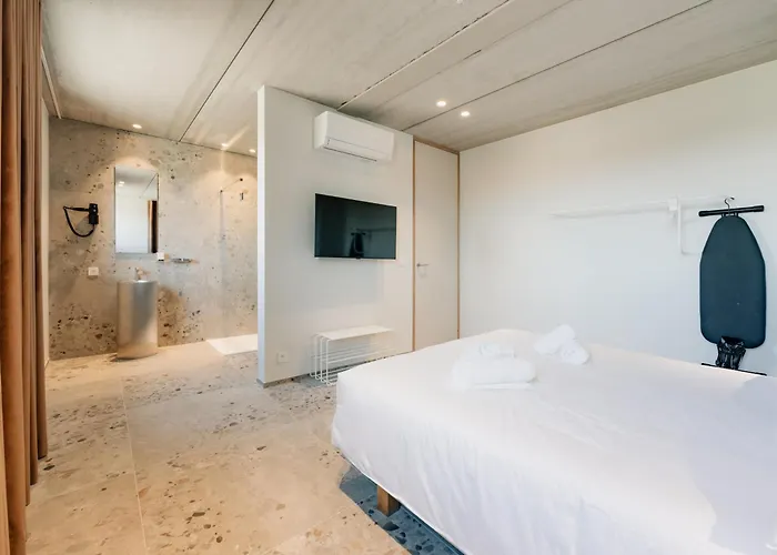 Hotel Coliving - Bord De Meuse - L'atelier De La Meuse *